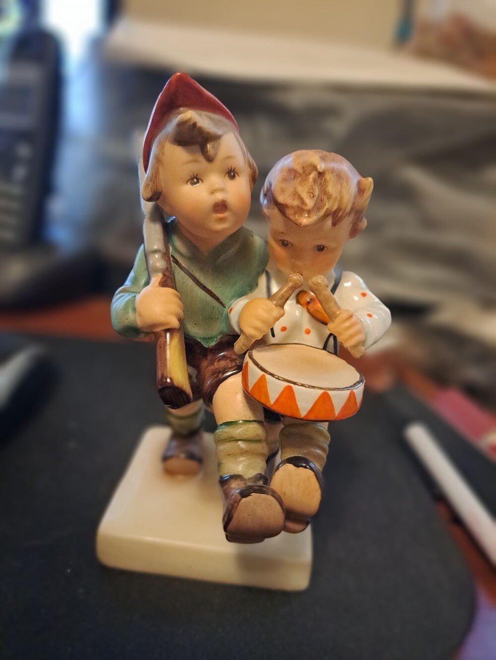 Rare Goebel Hummel Volunteers TMK 2 Full Bee Figurine Excellent